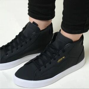 EUC Adidas Sleek Mid Sneakers Lace up Leather White Black Gold